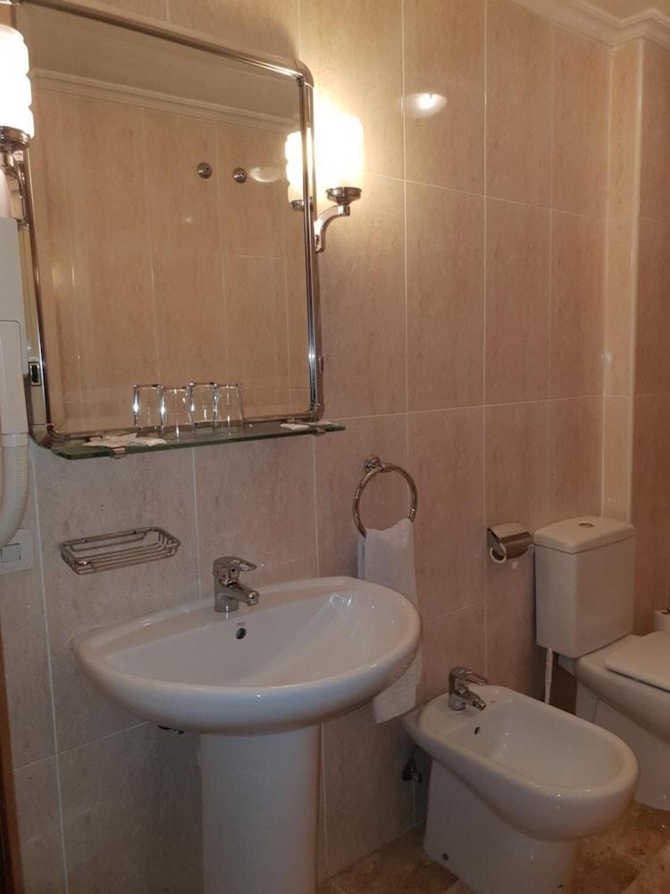 Hotel Amefa Salamanca Bagian luar foto