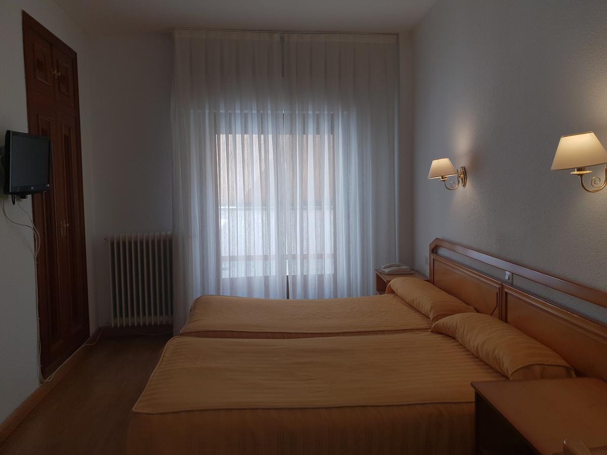 Hotel Amefa Salamanca Bagian luar foto