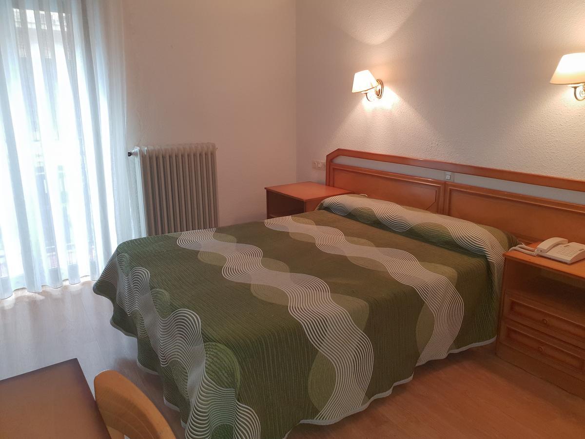 Hotel Amefa Salamanca Bagian luar foto